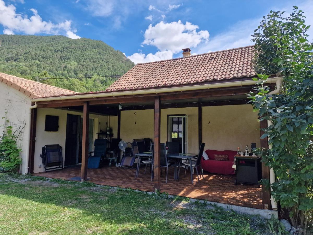 Chambre Aux Gorges De Daluis Гийом Экстерьер фото